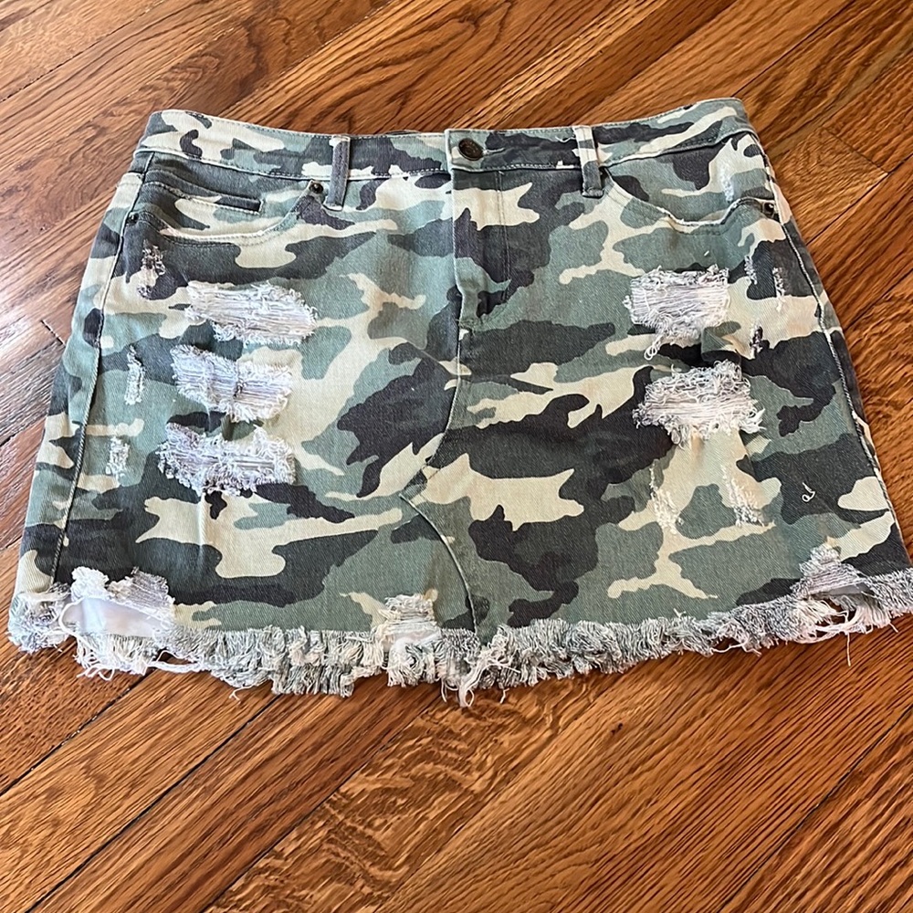 CAMO DENIM SKIRT